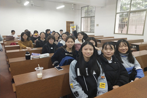 活动参与全体合照